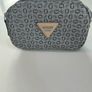 Guess Makeup bag Image 3