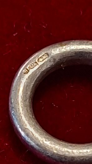 A stunning sterling silver bracelet