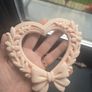 Heart-shaped curtain tieback with bow detail Image 5