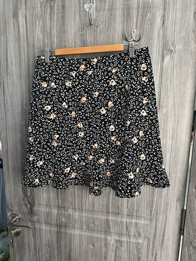 Dunnes Skirt - Medium