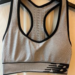 New Balance Sports Bra - Size Medium / Size 10
