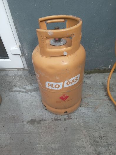 gas bottles (half full)