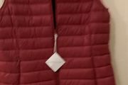 New Berry Sleeveless Jacket
