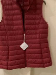 New Berry Sleeveless Jacket