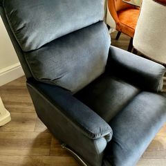 Brand New Recliner chair / Rocker Chair