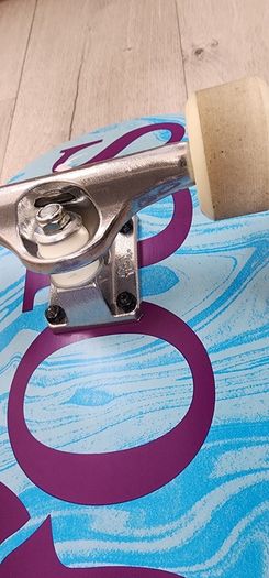 RRP 95 eur New Unused Nervous Logo Blue Complete Skateboard 8.125