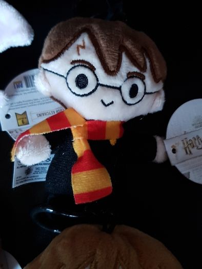 set of 4 harry potter keyrings