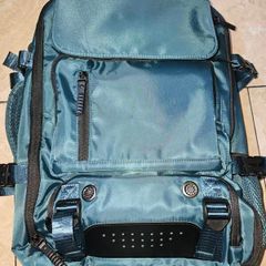 Backpack vacuum compression for travel