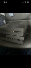 2 playstation 4s