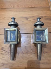 Carrige lamps