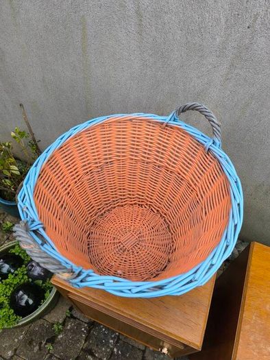 Large vintage wicker basket