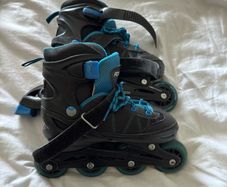 Rollerblades size 2-4