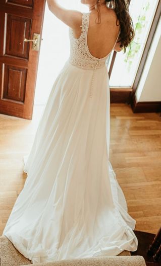 Wedding dress