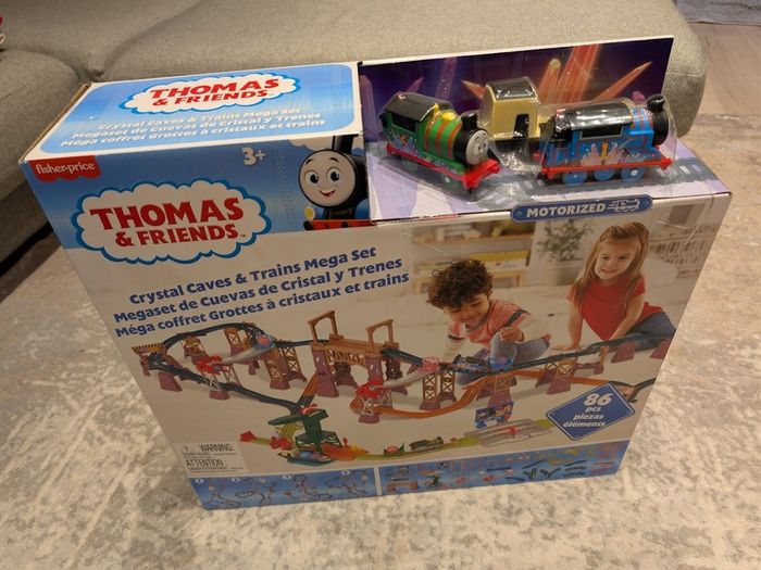 Thomas & Friends Crystal Caves & Trains Mega Set