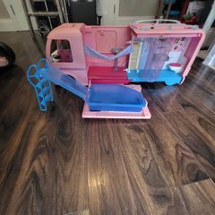 barbie camper van