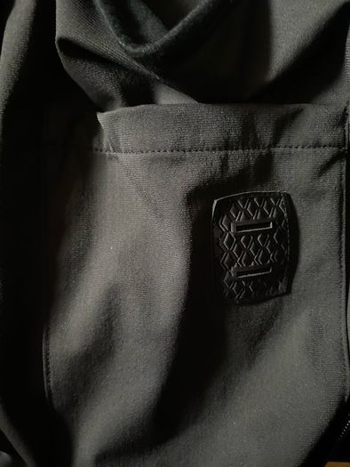 Hugo boss hoodie jacket size xl brand new with tag