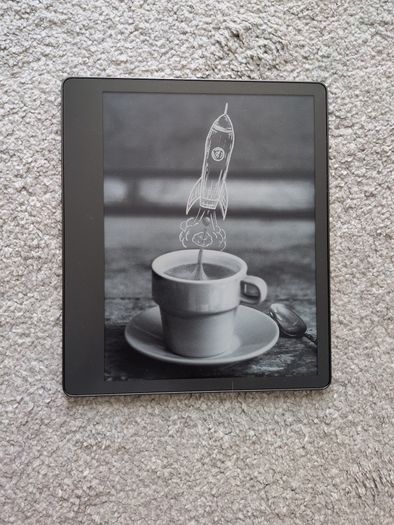 Kindle Scribe 16GB (1st Gen) plus 2 pens and 2 cases