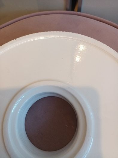 Decorative candle dish