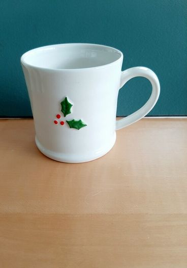2026 Gisela Graham Christmas cups