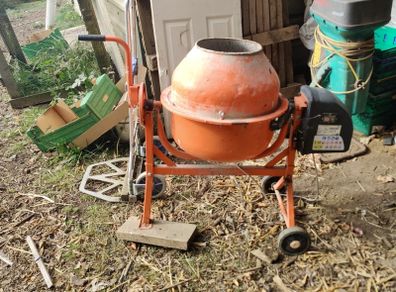 Small concrete mixer