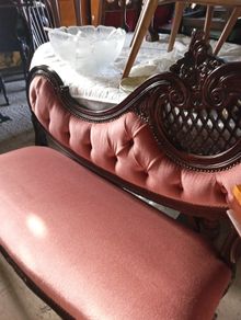 Vintage hall sofa xx very neat size xx