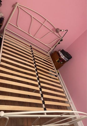 Metal frame king sized bed