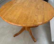 Round table