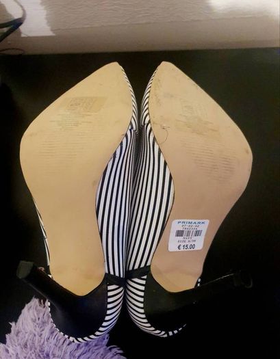 striped shoes size 5