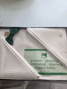 Vintage boxed pure linen tablecloth and 6 napkins