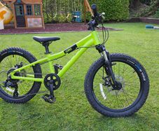 20" Voodoo Sobo - As New