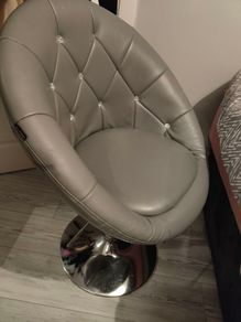 swivel chair