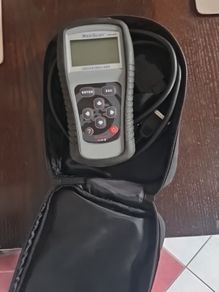 Engine code reader