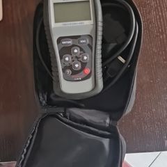 Engine code reader