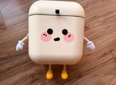 Trash can/Bin