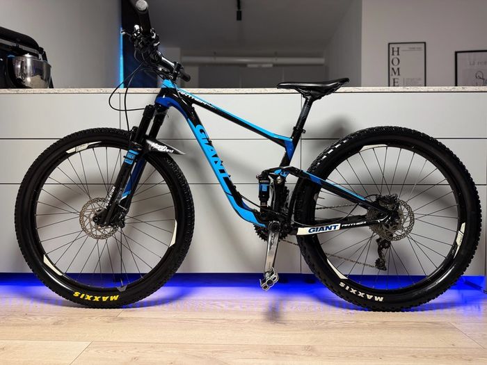 GIANT Athem Full Suspension Bike