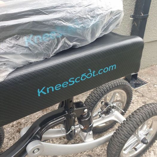 Knee Scooter /Walker