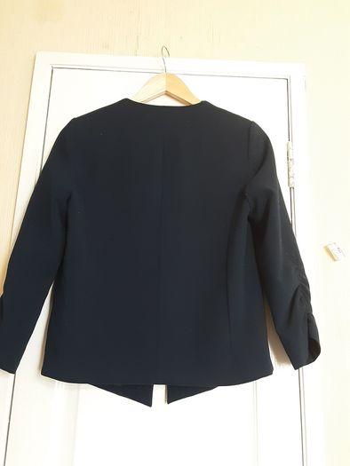 Jacket/Short Waist/Hipster Fitted Jacket Colour: Navy  ..  Size: 10 UK ..  Reduced