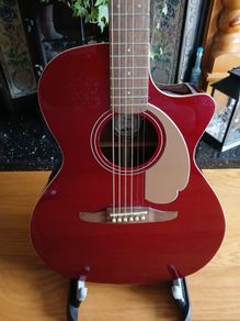 Fender Newporter semi Acoustic