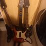 Guitar hero ps 3 and 4 guitars only one has its dongle Image 4