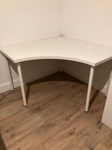 corner desk