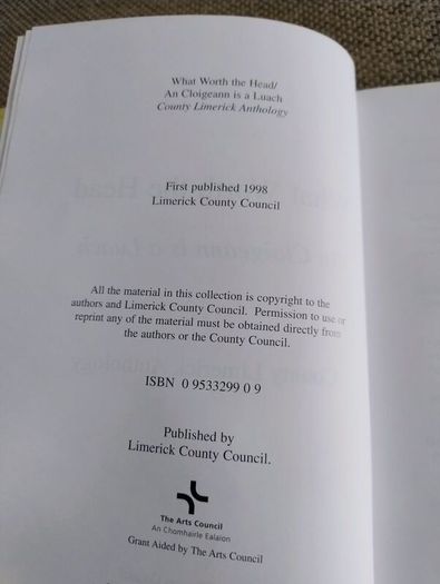 An Cloigeann is a Luach What Worth the Head County Limerick Anthology 1998 by Limerick County Council hardback with dustcover in very good condition FREE STANDARD POSTAGE INCLUDED
