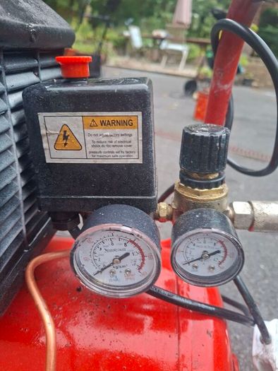 Apex 24L Air Compressor (1.5 HP / 1100W)
