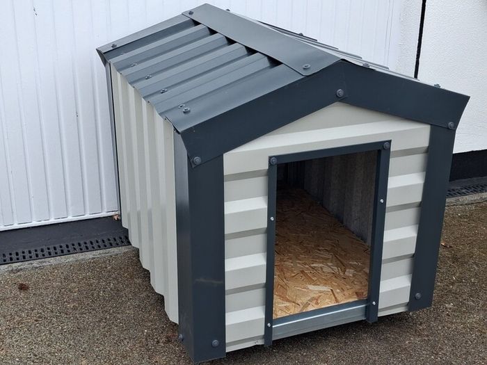 steel kennel