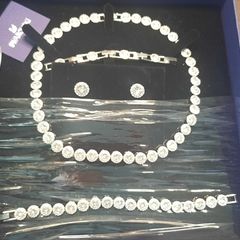 Swarovski Una Angelic set with 4 extender links