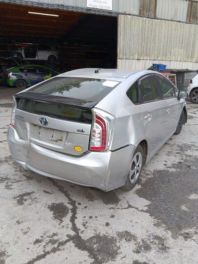 Breaking Toyota Prius 2012 hybrid
