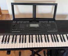 Keyboard piano