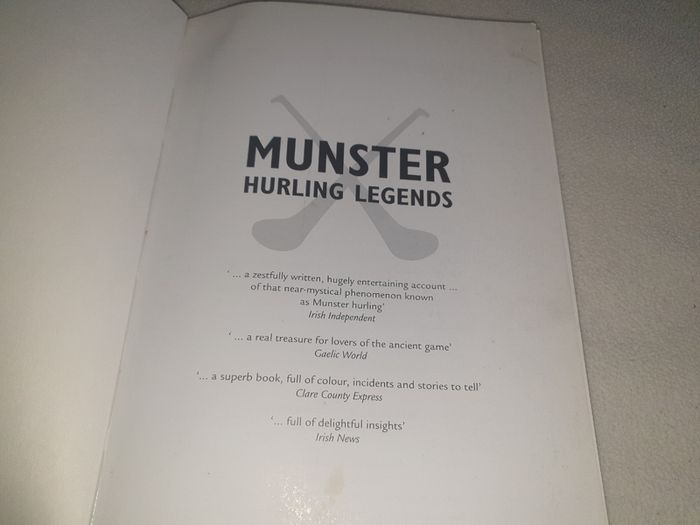 Munster Hurling Legends Gaa Book