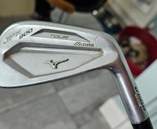 Mizuno JPX 900 Tour irons