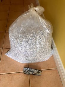 2 Bags FREE Clean dry shredded paper