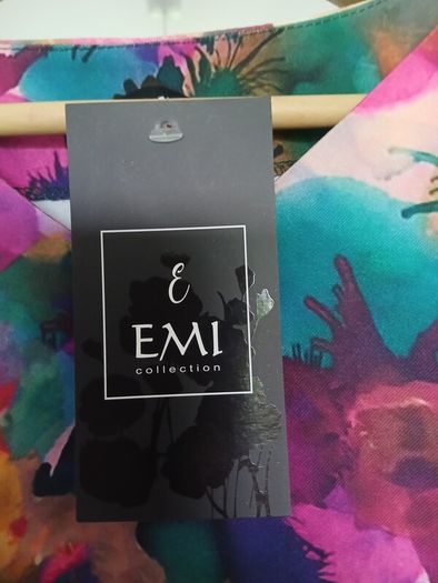 Emi long sleeved top